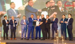 Membina Sarawak dengan Integriti, Bukan Sekadar Kontrak – Dr Ishak
